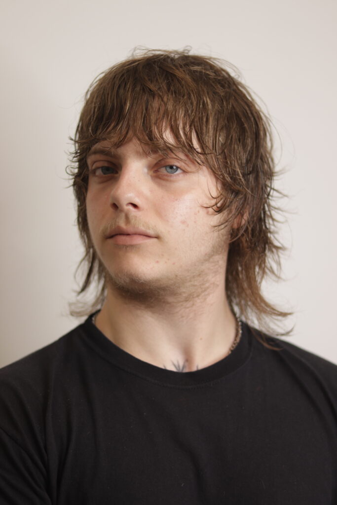 Mullet mosso su lunghezze medie, vista frontale